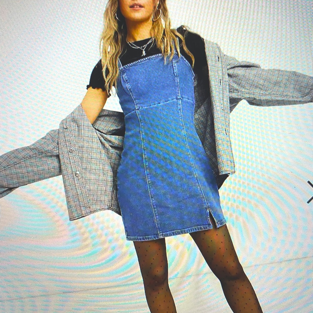 Hollister A-line denim dress in mid-wash blue